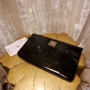 Liz Claiborne charging wristlet black